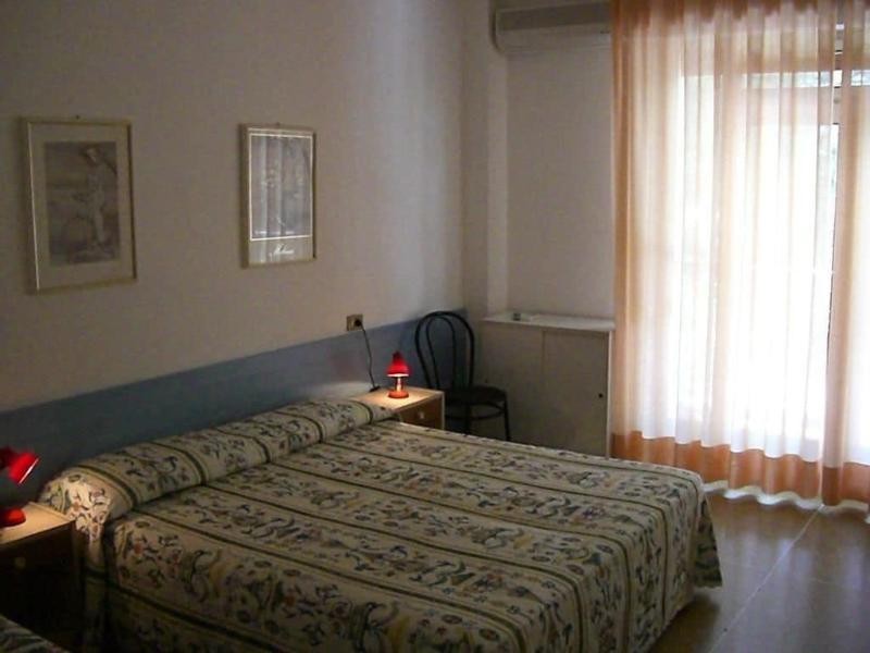 Hotel Myriam Λινιάνο Σαμπιαντόρο Εξωτερικό φωτογραφία