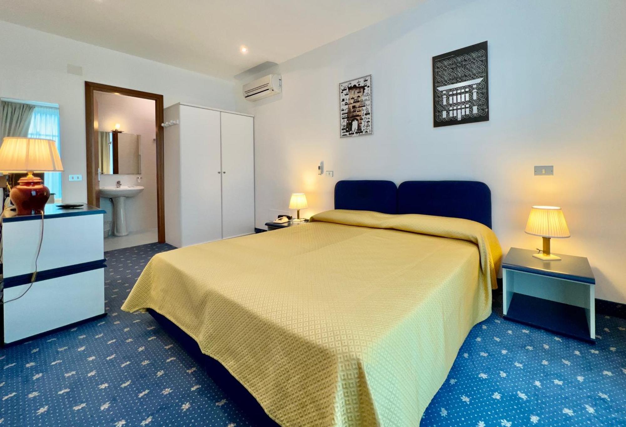 Hotel Myriam Λινιάνο Σαμπιαντόρο Εξωτερικό φωτογραφία