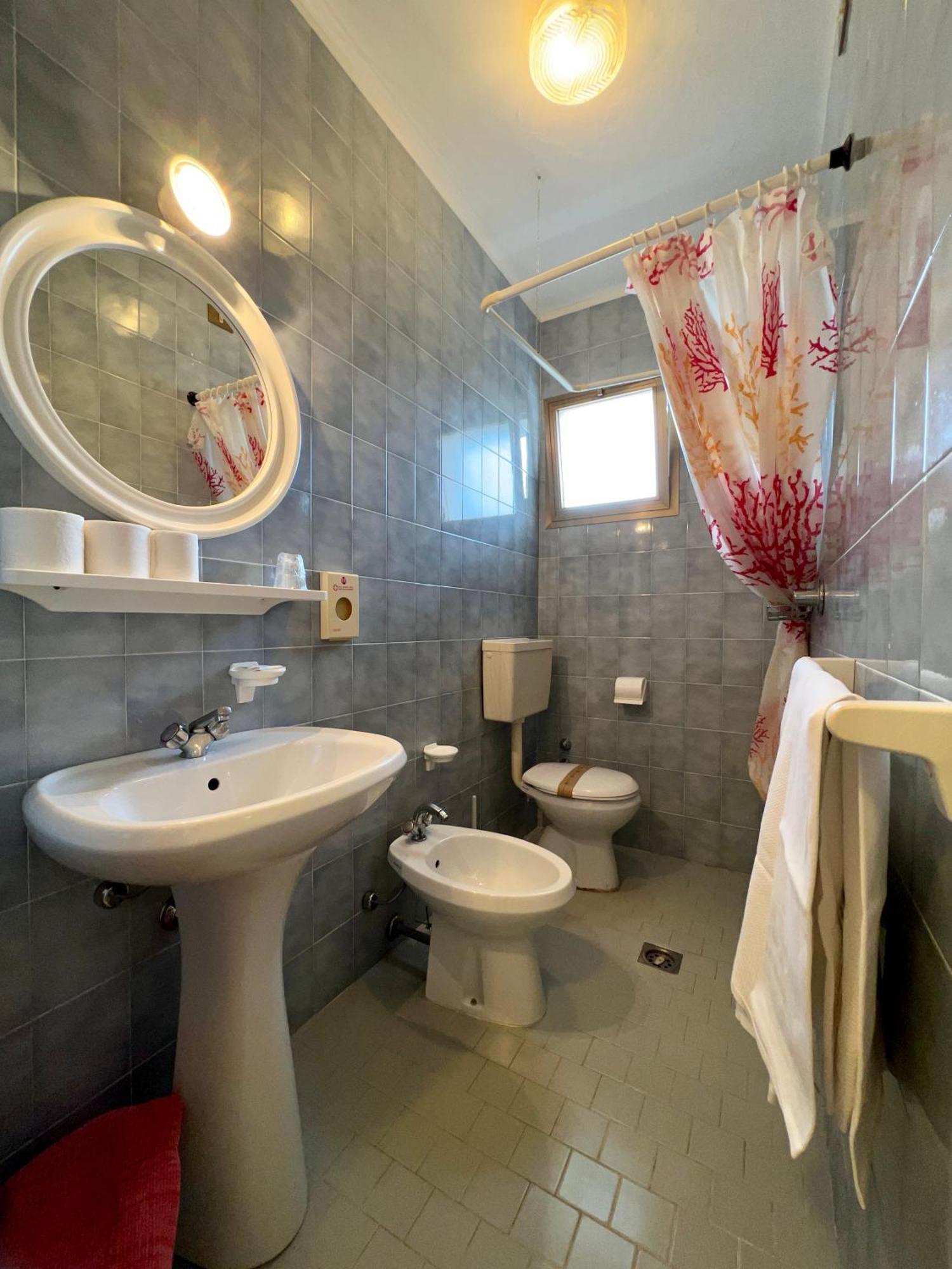 Hotel Myriam Λινιάνο Σαμπιαντόρο Εξωτερικό φωτογραφία