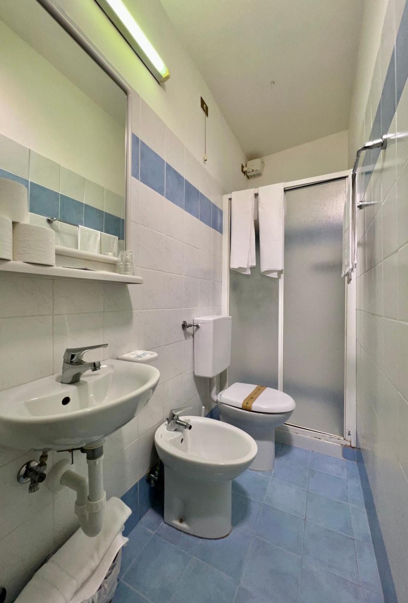 Hotel Myriam Λινιάνο Σαμπιαντόρο Εξωτερικό φωτογραφία