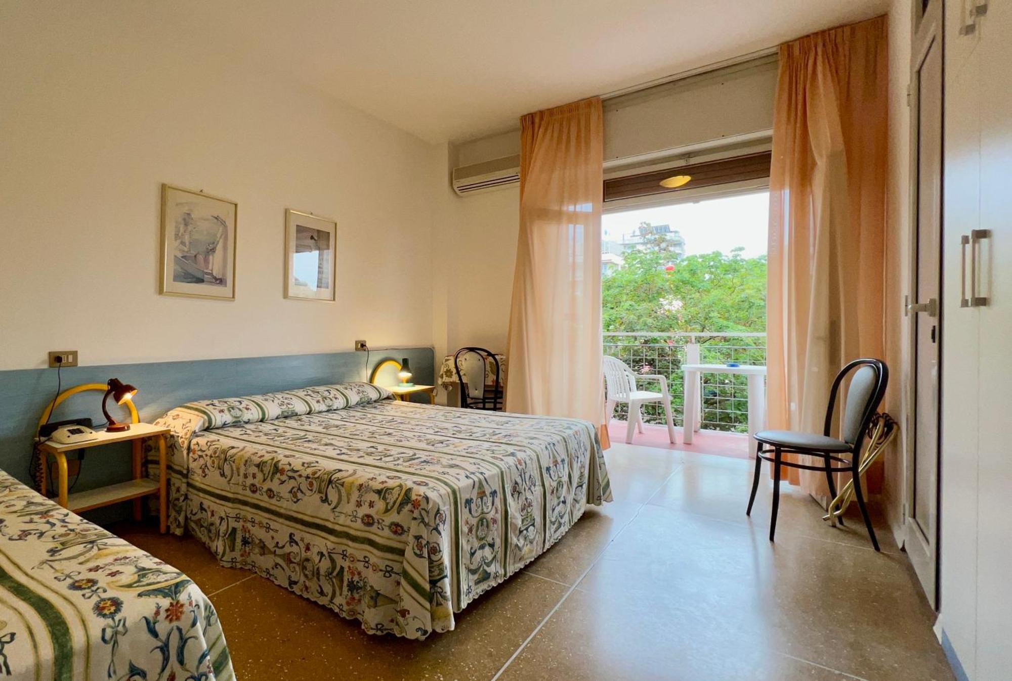 Hotel Myriam Λινιάνο Σαμπιαντόρο Εξωτερικό φωτογραφία