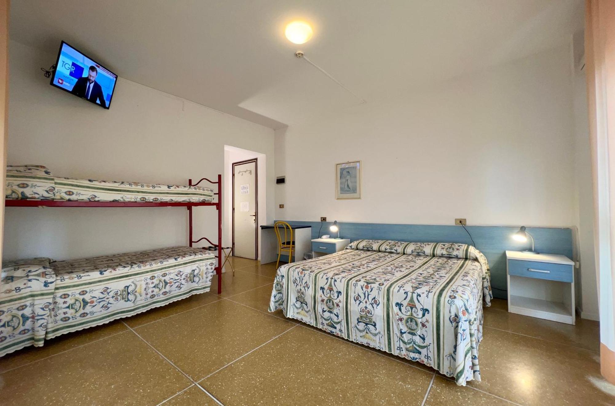Hotel Myriam Λινιάνο Σαμπιαντόρο Εξωτερικό φωτογραφία