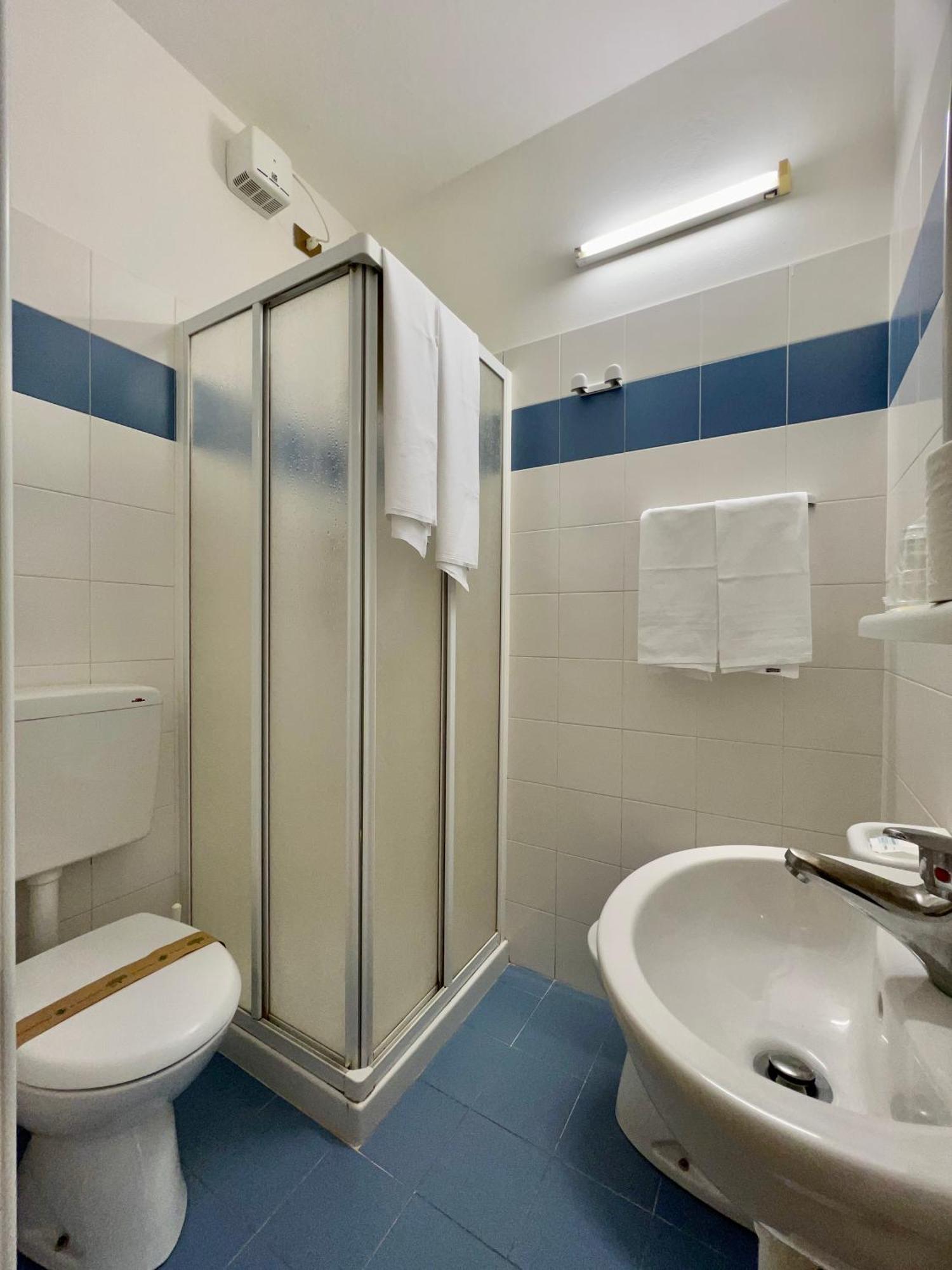 Hotel Myriam Λινιάνο Σαμπιαντόρο Εξωτερικό φωτογραφία