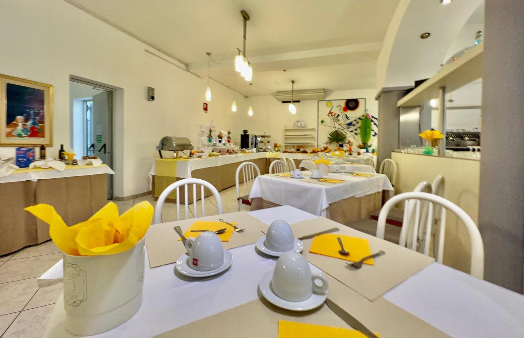 Hotel Myriam Λινιάνο Σαμπιαντόρο Εξωτερικό φωτογραφία