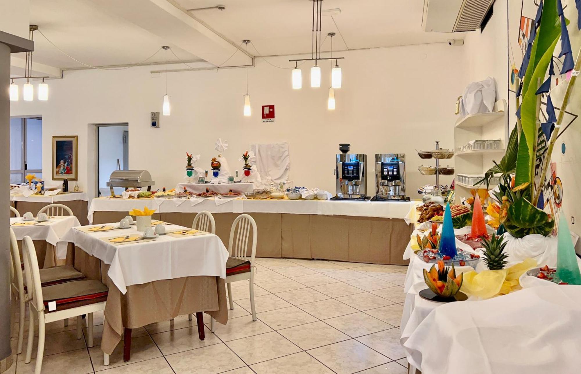 Hotel Myriam Λινιάνο Σαμπιαντόρο Εξωτερικό φωτογραφία