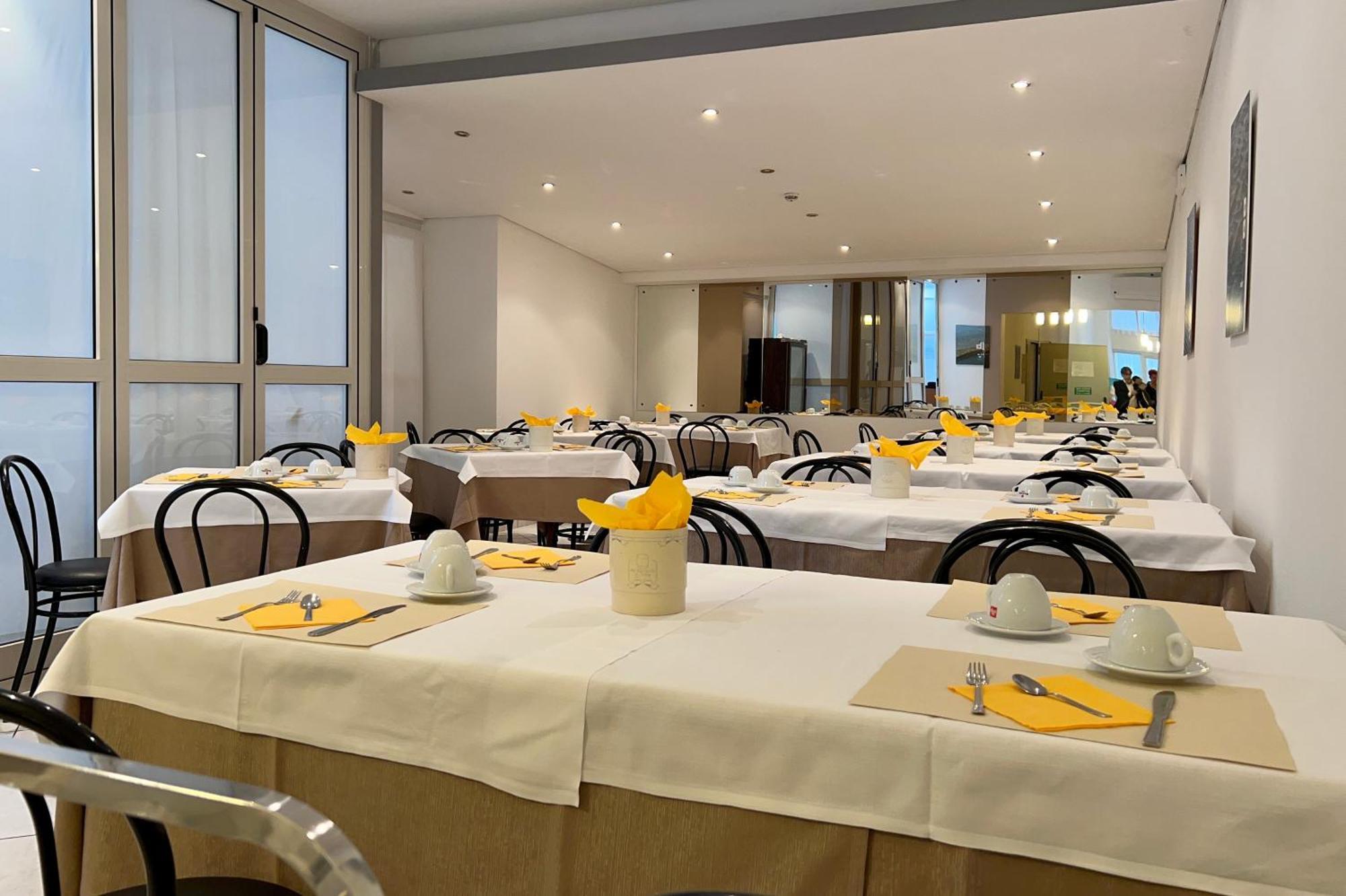 Hotel Myriam Λινιάνο Σαμπιαντόρο Εξωτερικό φωτογραφία