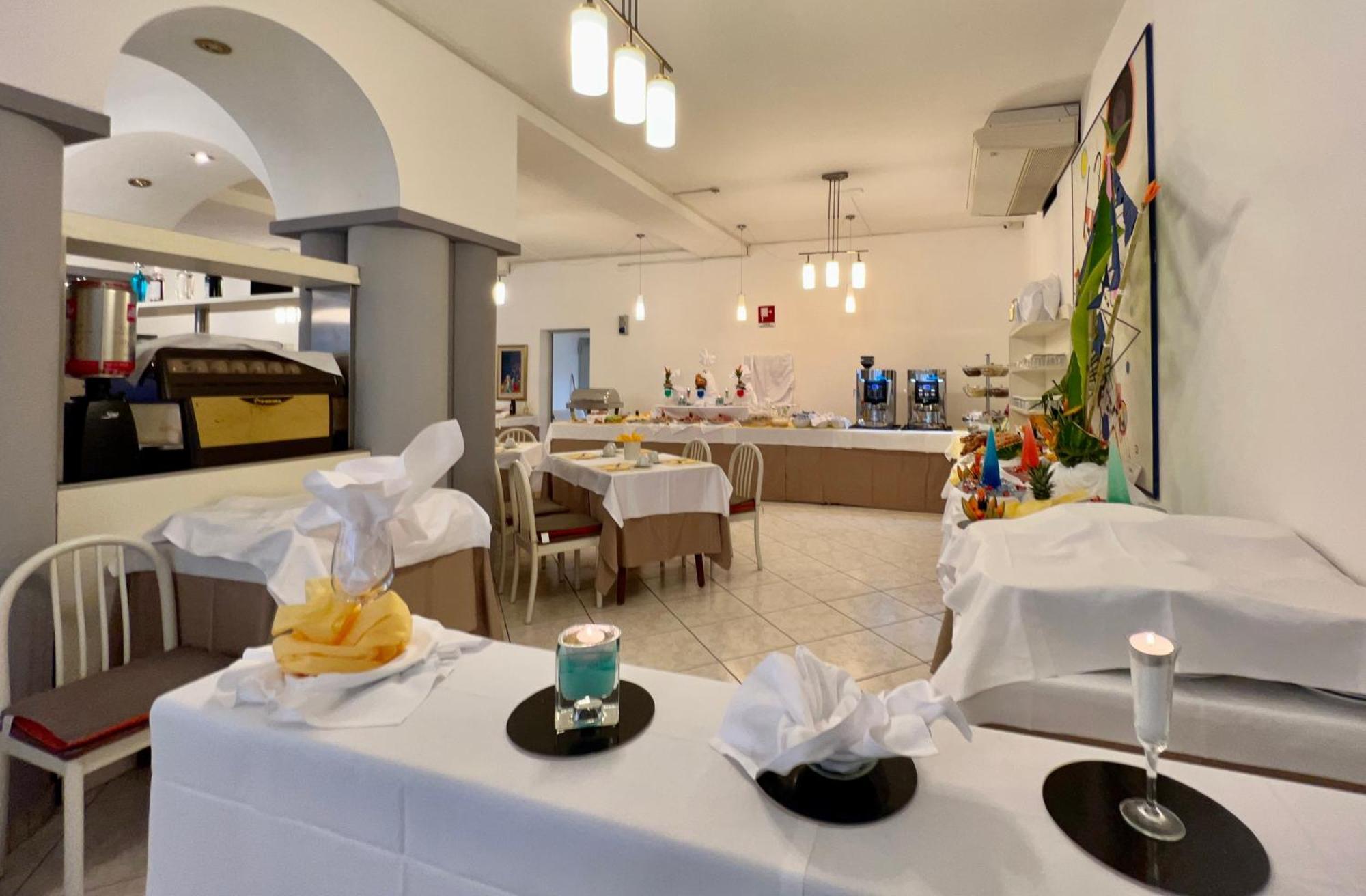 Hotel Myriam Λινιάνο Σαμπιαντόρο Εξωτερικό φωτογραφία