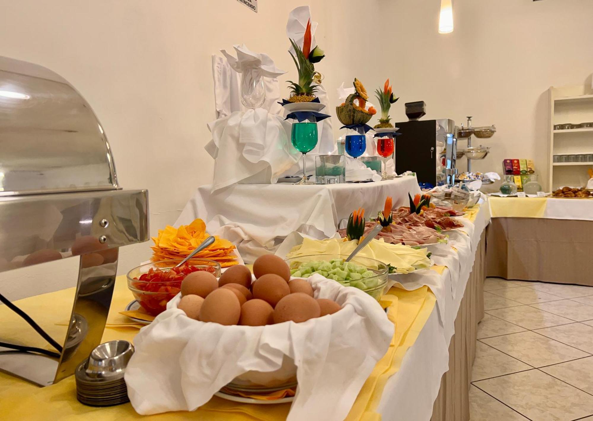 Hotel Myriam Λινιάνο Σαμπιαντόρο Εξωτερικό φωτογραφία