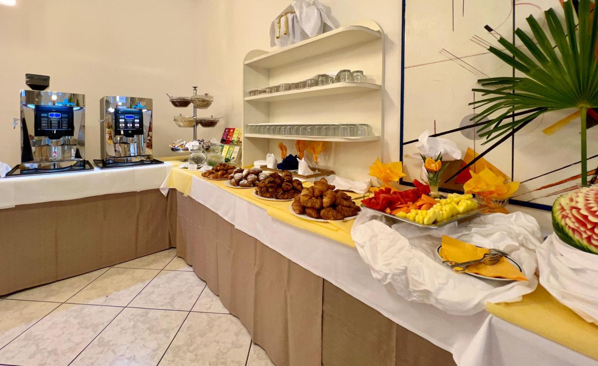 Hotel Myriam Λινιάνο Σαμπιαντόρο Εξωτερικό φωτογραφία