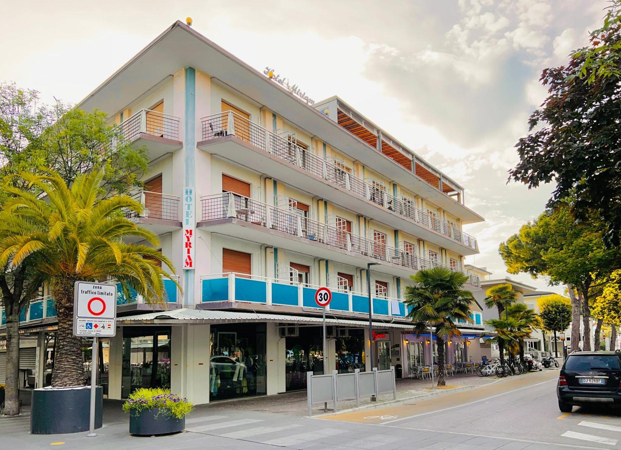 Hotel Myriam Λινιάνο Σαμπιαντόρο Εξωτερικό φωτογραφία